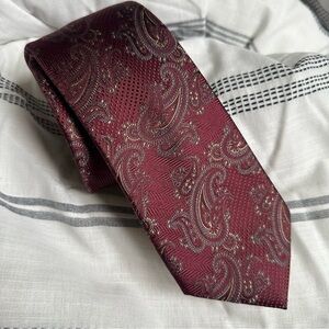 NWT Extra Long Joseph Abboud 100% Silk Burgundy Paisley Tie